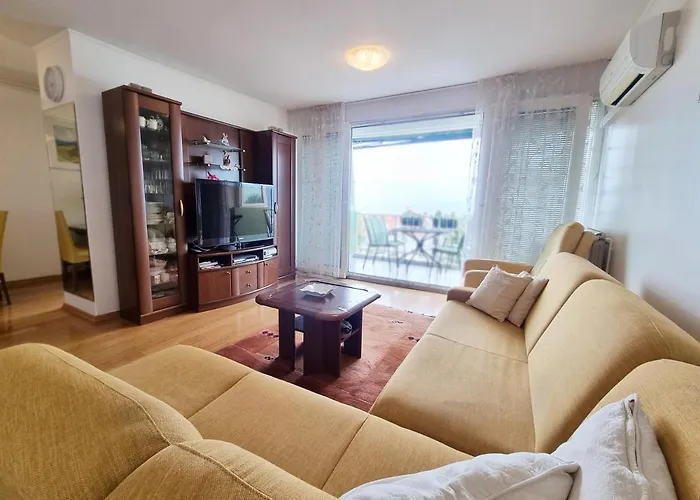 With Sea View Apartment