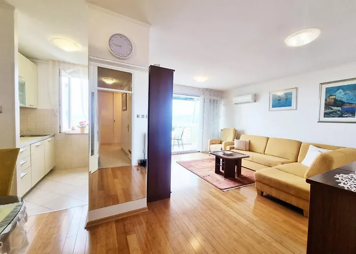 With Sea View Apartment *